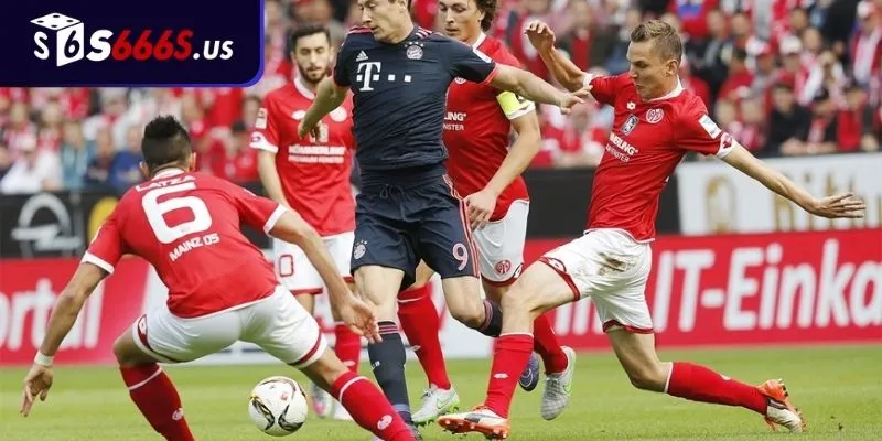 Lịch thi đấu UEFA Champions League 2024-2025 bóng đá chiều nay
